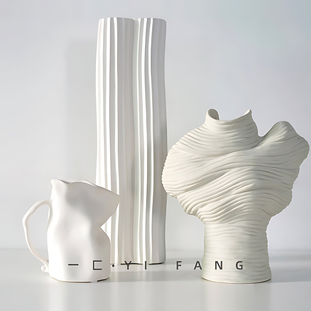Vases en céramique WARPED 13"
